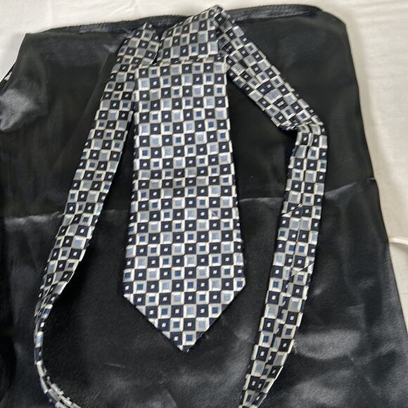 Burma & bobas silk tie - Picture 5 of 5